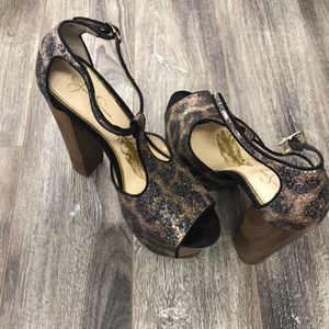 JessicaSimpson cheetah platform heels